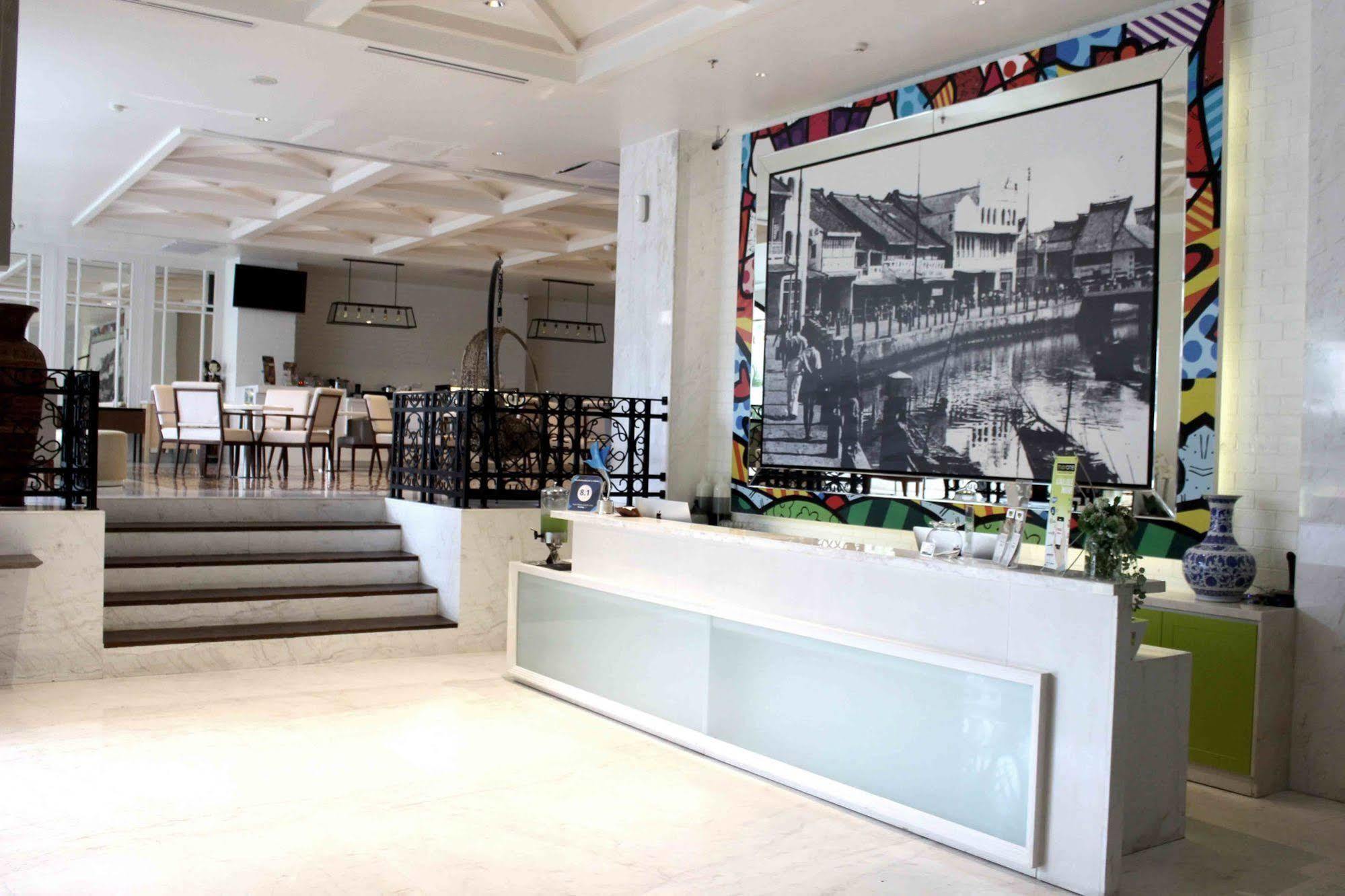 Hotel Maxone Signature Glodok Jakarta